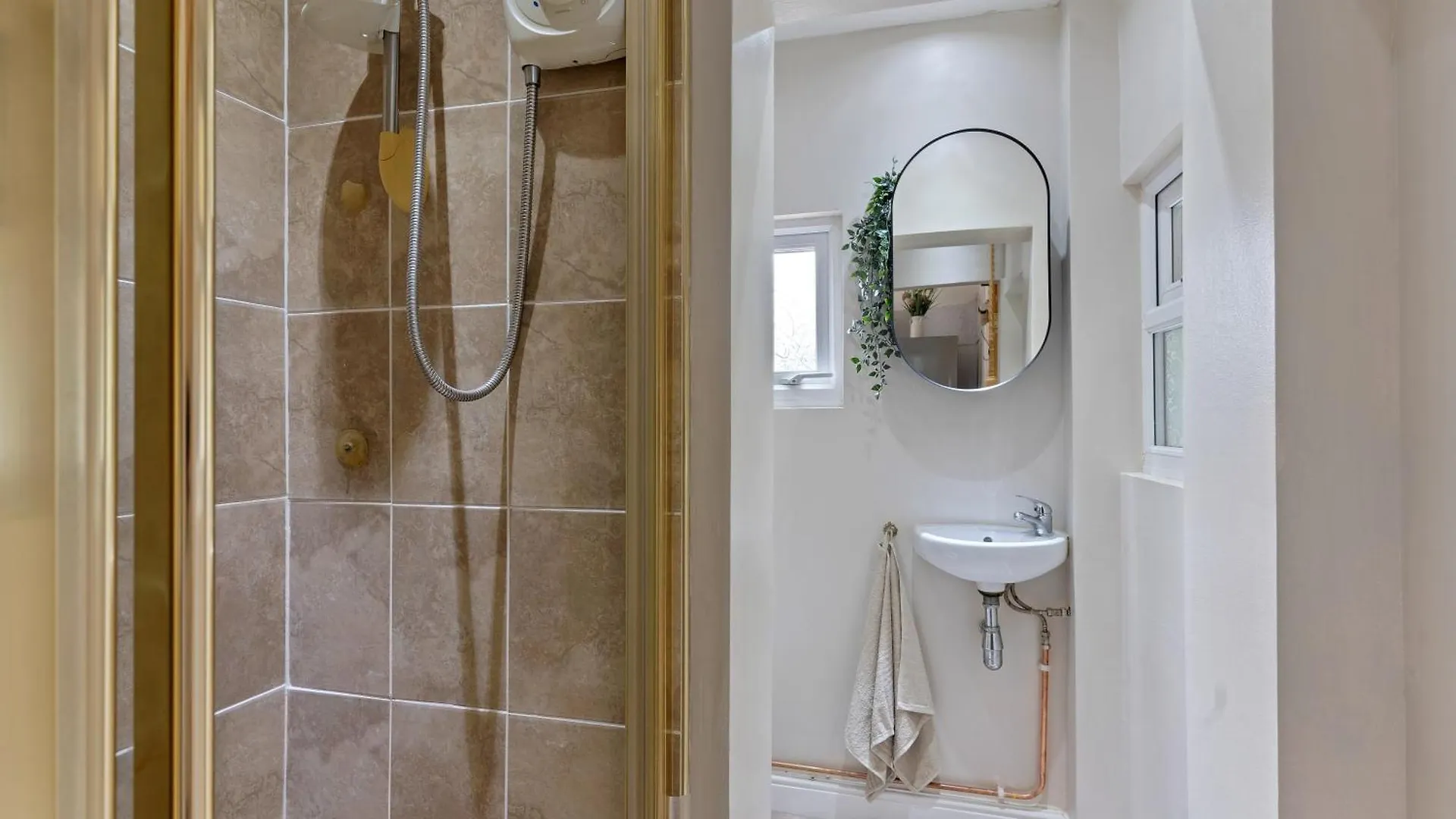 Holiday home Birmingham Gem-Stylish 5 Bed House Near Nec, Bhx, Hs2 - Huge Parking & Fast Wifi! Villa