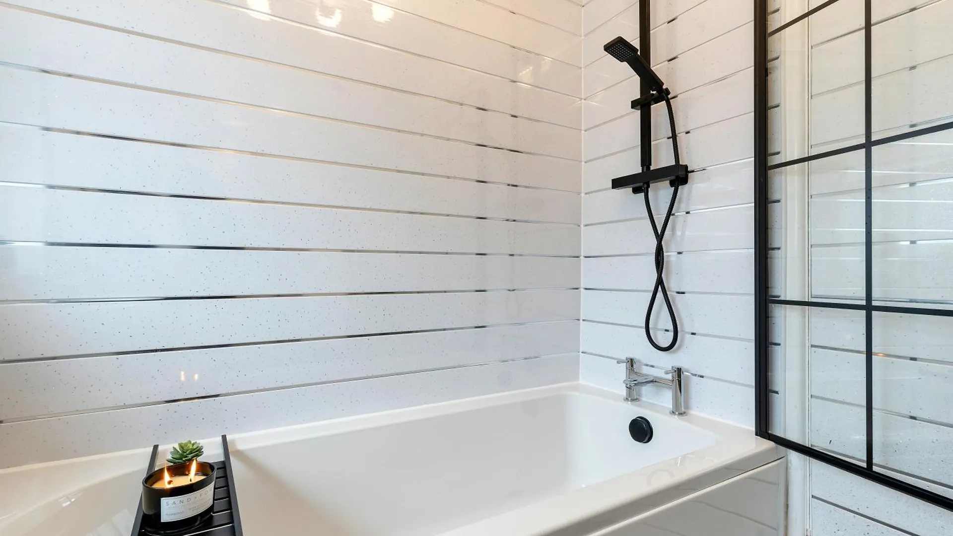 Holiday home Birmingham Gem-Stylish 5 Bed House Near Nec, Bhx, Hs2 - Huge Parking & Fast Wifi! Villa United Kingdom